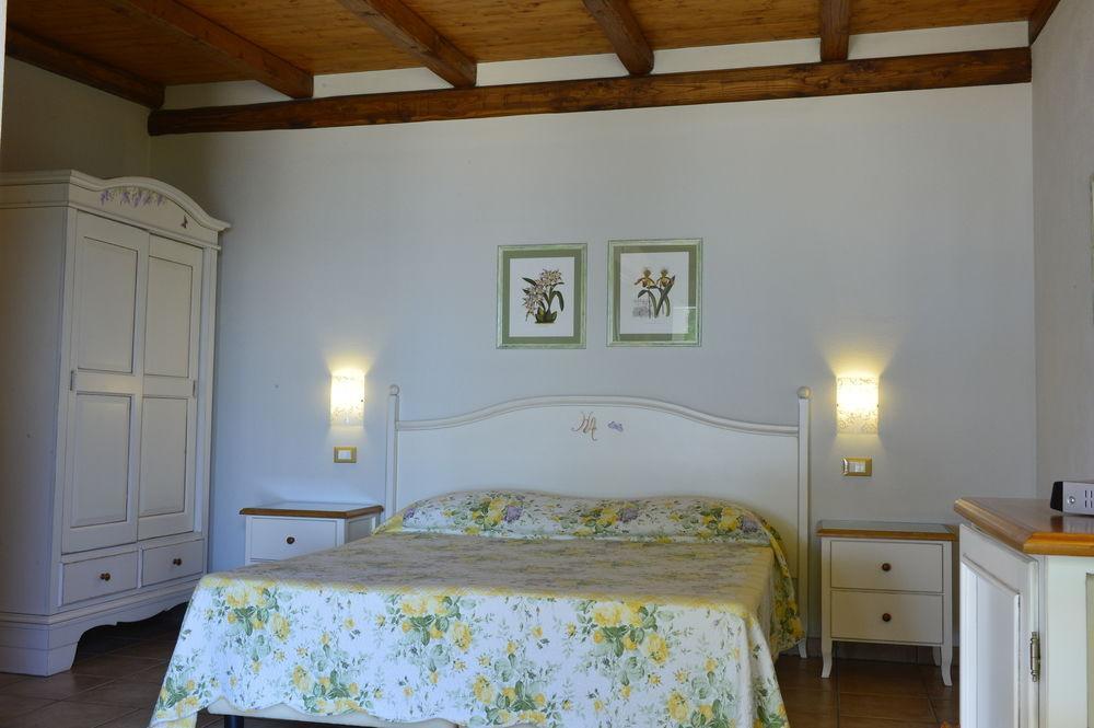 Hotel Acquasanta Terracina Exterior photo