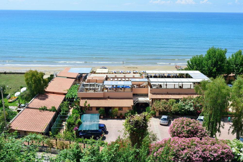 Hotel Acquasanta Terracina Exterior photo