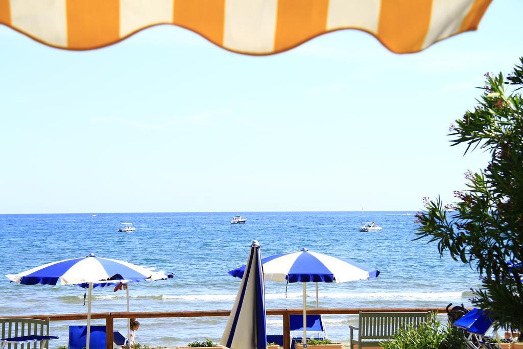 Hotel Acquasanta Terracina Exterior photo