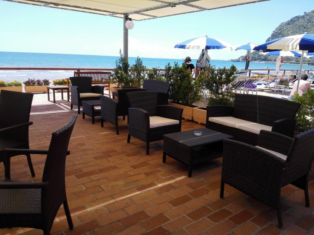 Hotel Acquasanta Terracina Exterior photo